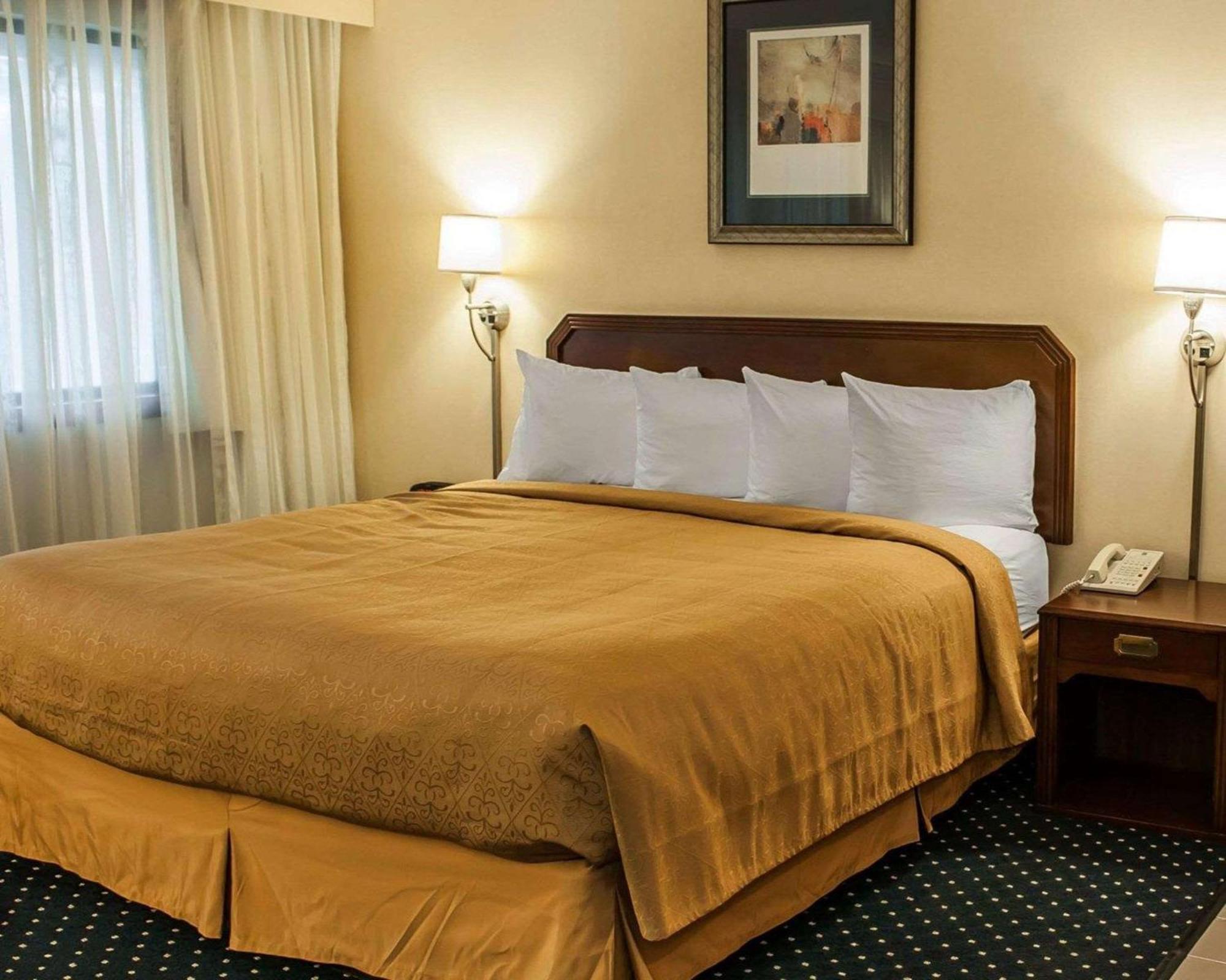 Quality Inn & Suites Goshen Esterno foto