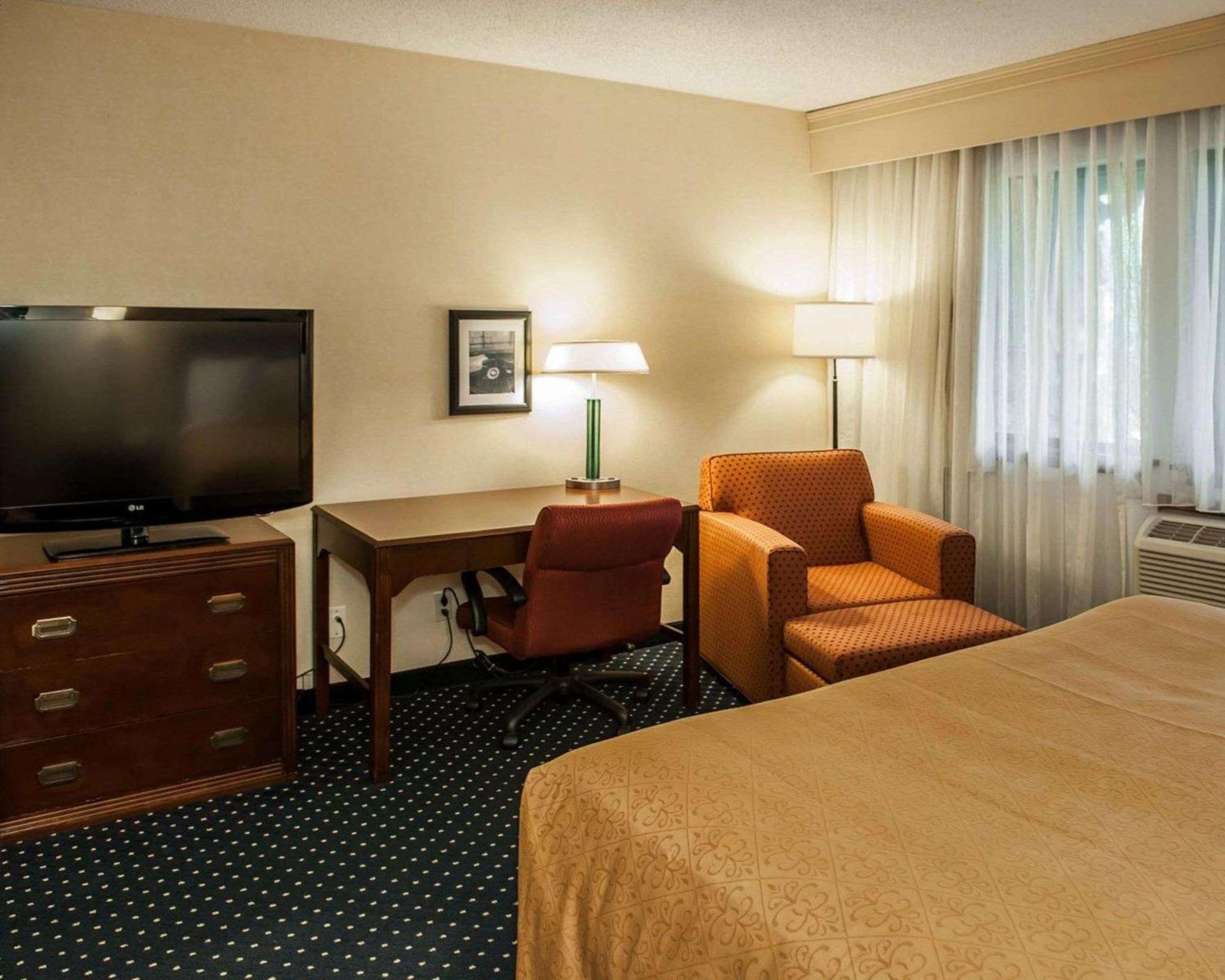 Quality Inn & Suites Goshen Esterno foto