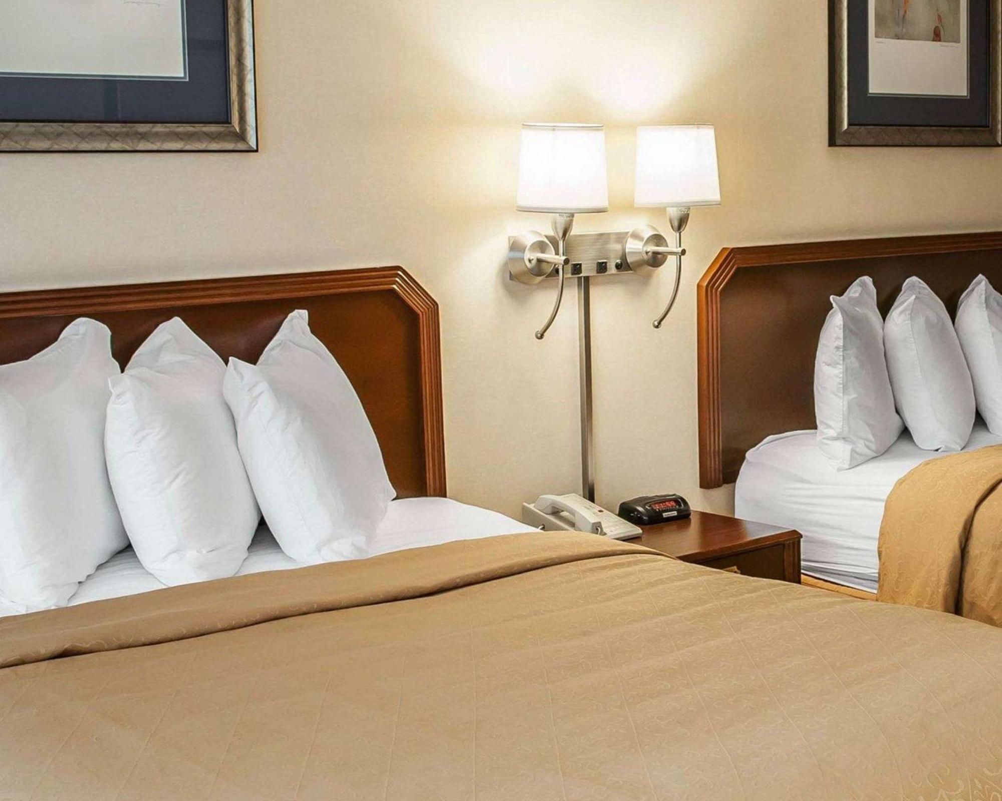 Quality Inn & Suites Goshen Esterno foto
