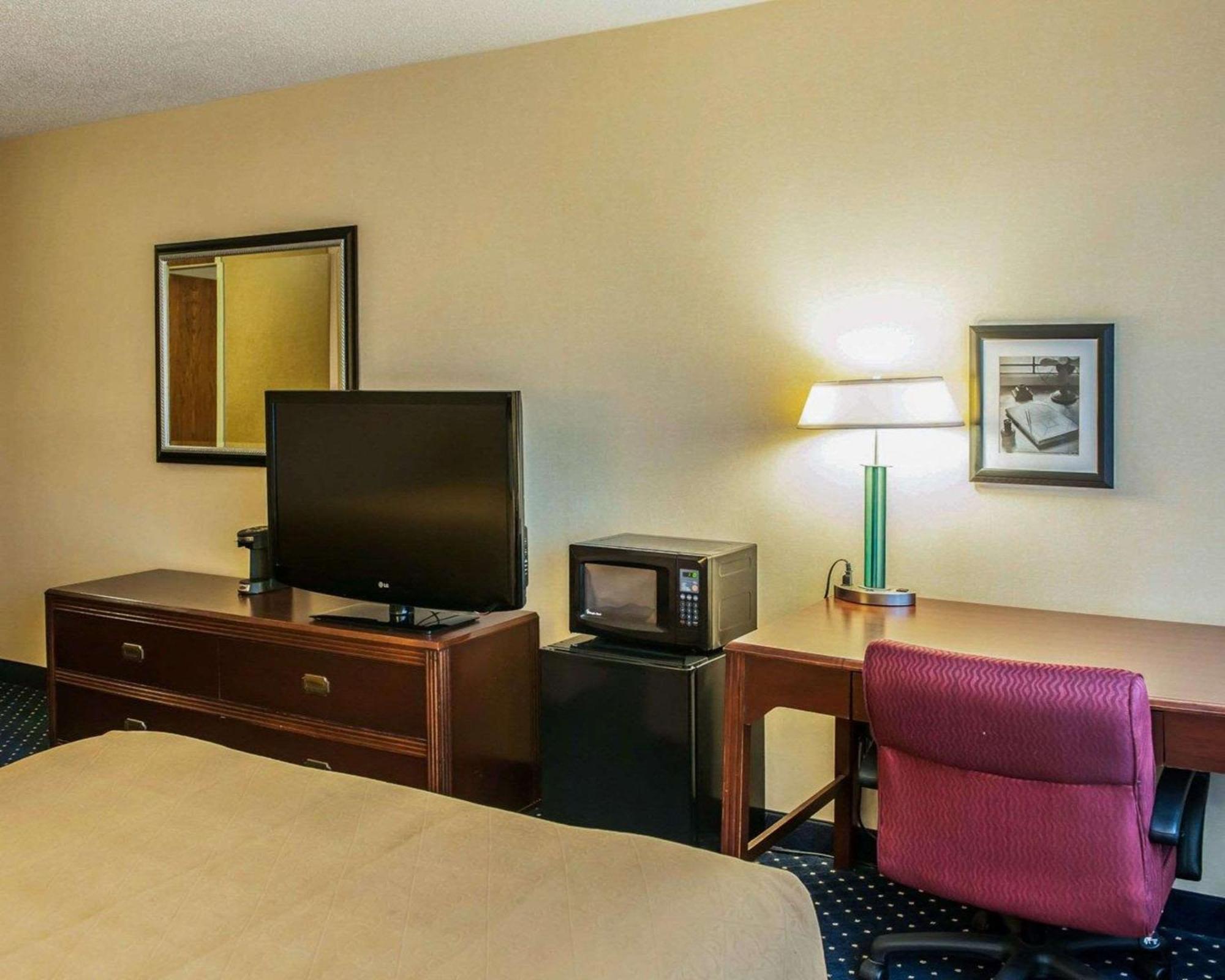 Quality Inn & Suites Goshen Esterno foto