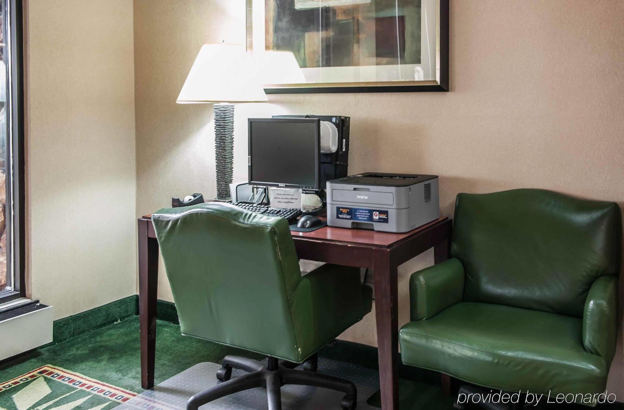Quality Inn & Suites Goshen Esterno foto